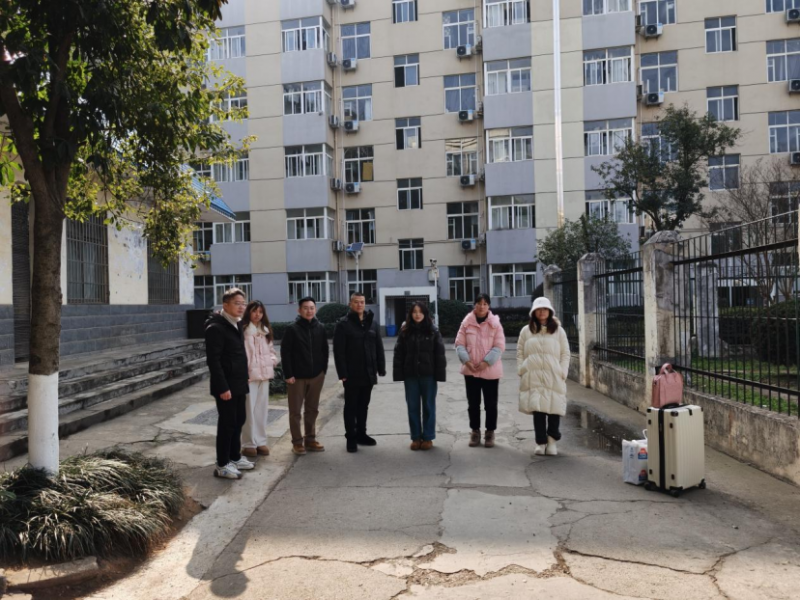 党建领航护归途 温情叮嘱暖寒冬——智能装备技术学院开展寒假前学生离校安全走访排查工作